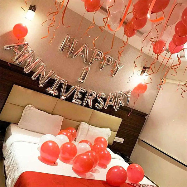 Romantic 1st Anniversary Room Décor