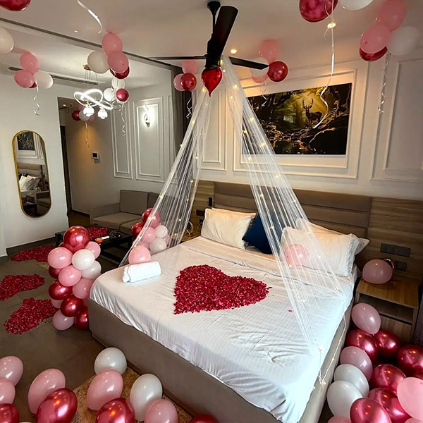 Heart Petal Canopy Room Décor-1