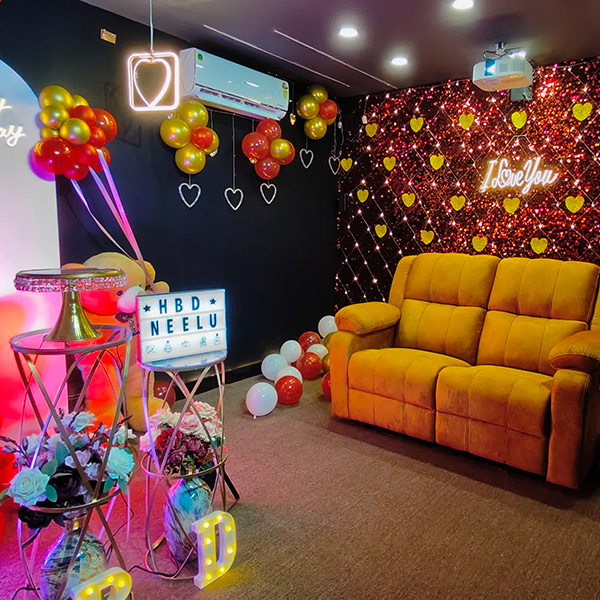 Scarlet Theater : One Performance at a Time-0