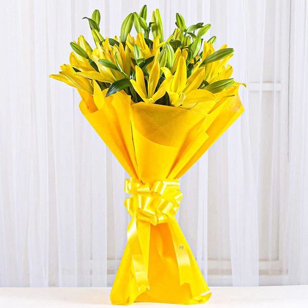 Bright Yellow Lily Bouquet-1