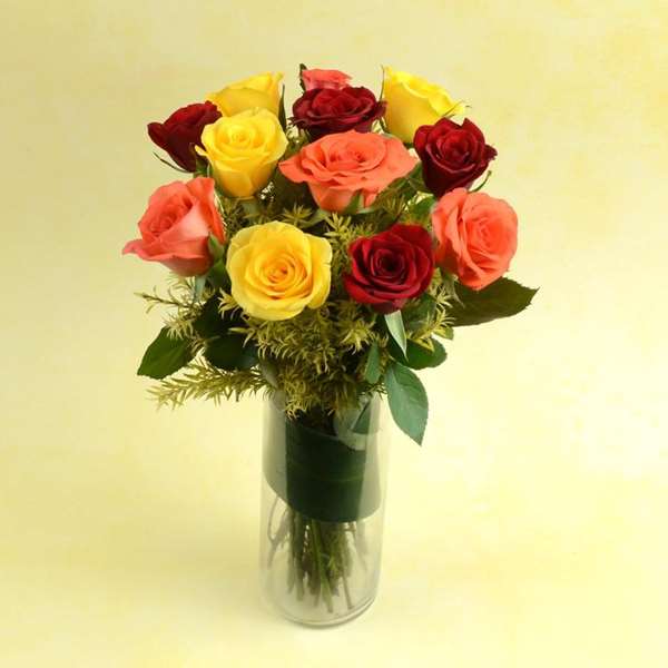 Elegant Arrangement of Roses
