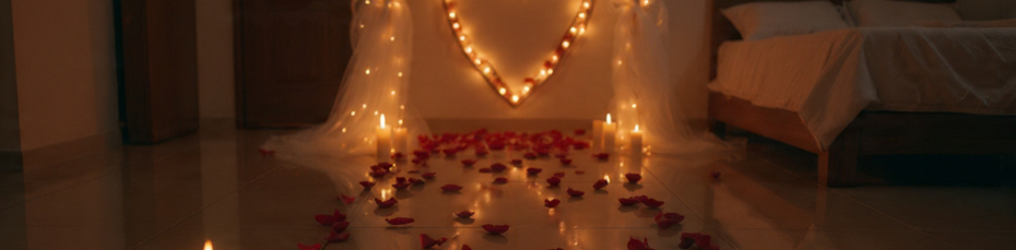 romantic anniversary decoration services