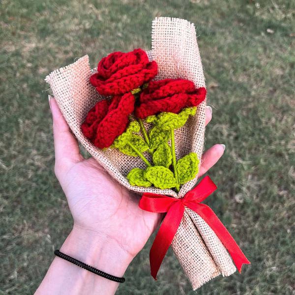 Timeless Handcrafted Crochet Rose Bouquet-1