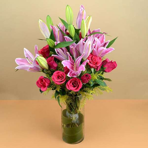 Pink Oriental Lilies n Roses Bunch