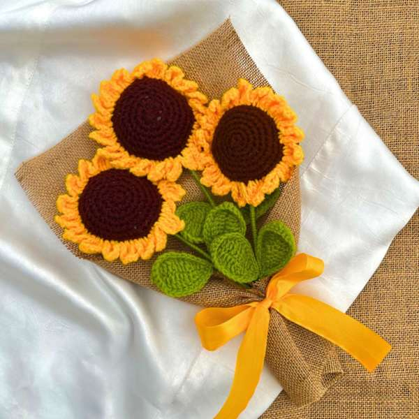 Crochet Sunflower Bouquet-1