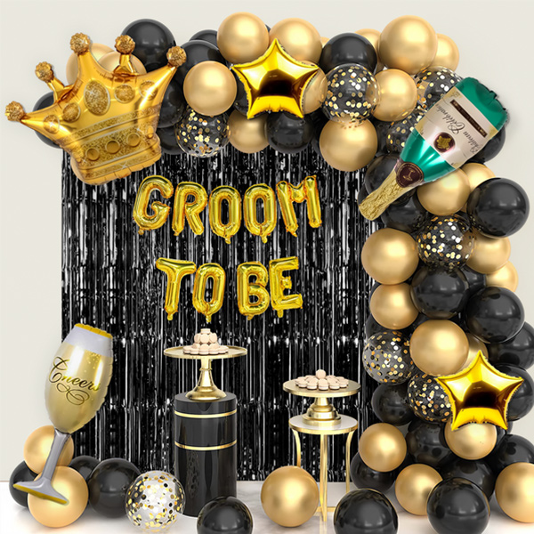 Celebrate the groom in style with this special kit