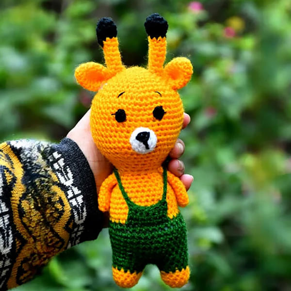 Handcrafted Crochet Giraffe Soft Toy-1