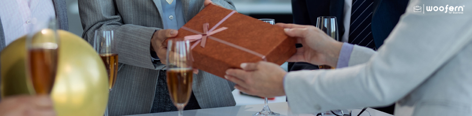 Best Corporate Gifts for Employees, Clients & Staff