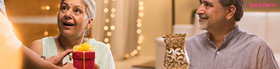 Top Anniversary Gifts for Parents That They'll Cherish