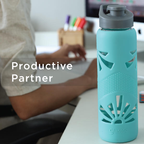 Glasafe Clear Grip Borosilicate Glass Bottle with Silicone Sleeve 750ml (Mellow Mist)-1