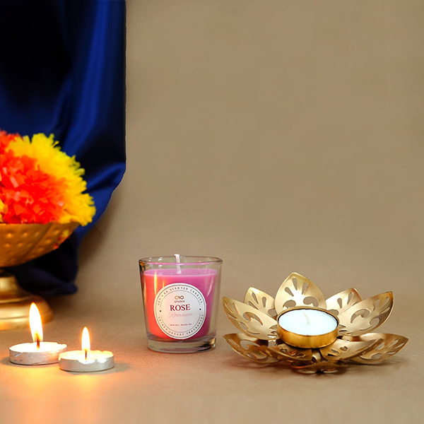 Festive Glow & Gourmet Delights Hamper-2