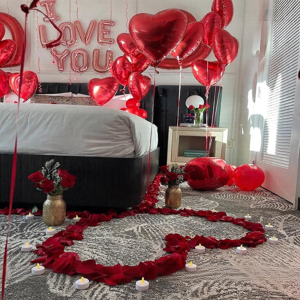 Red Heart Romantic Room Decoration-1