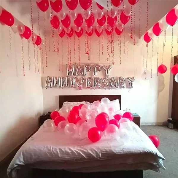 Anniversary Bedroom Bliss Décor